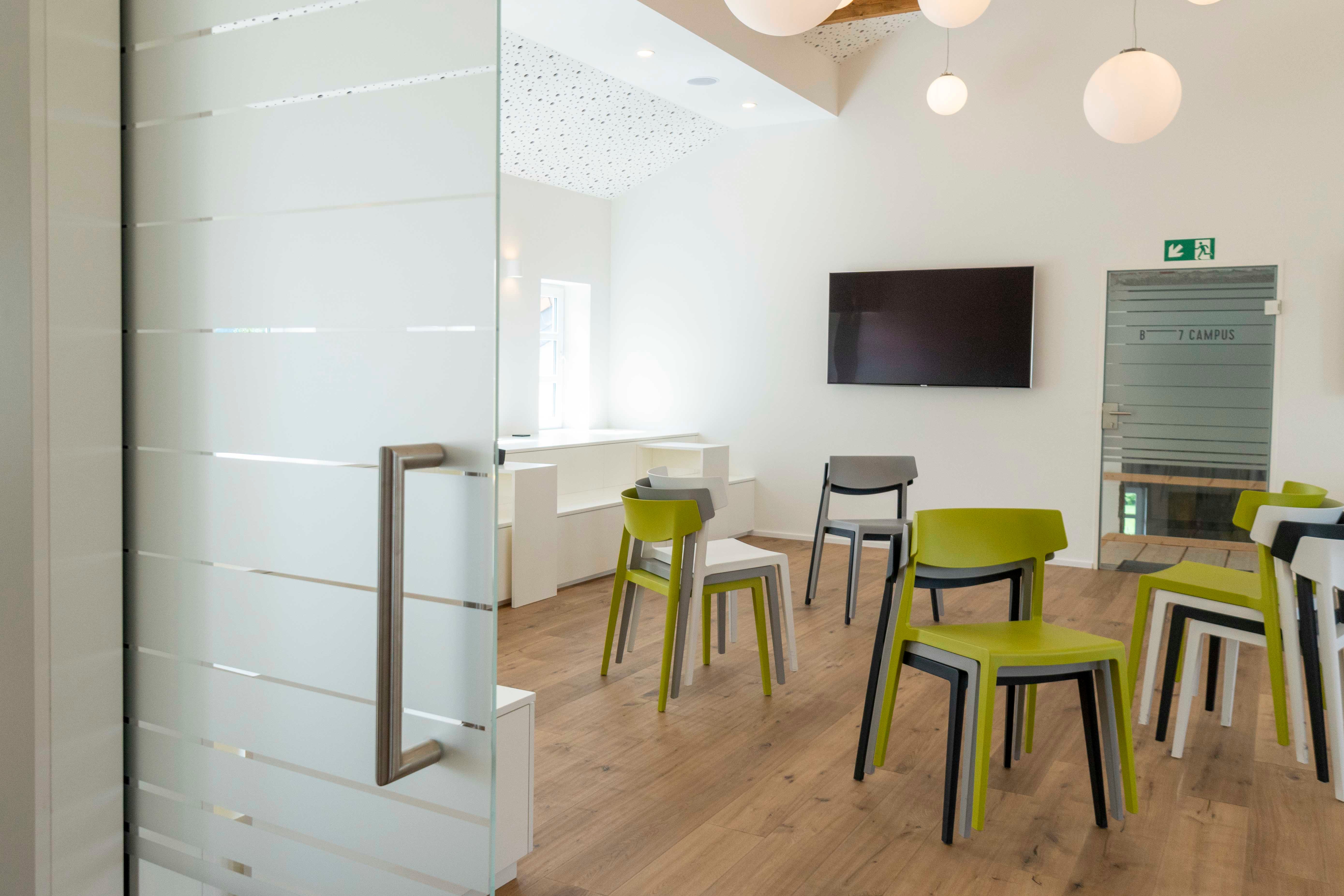 IHK Lehrgänge und Seminare in Rheinbach und Windeck IHK Lehrgänge und Seminare in Rheinbach und Windeck